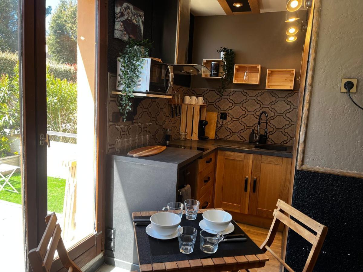 Joli Studio Ensolleille Cavalaire-sur-Mer Exteriör bild